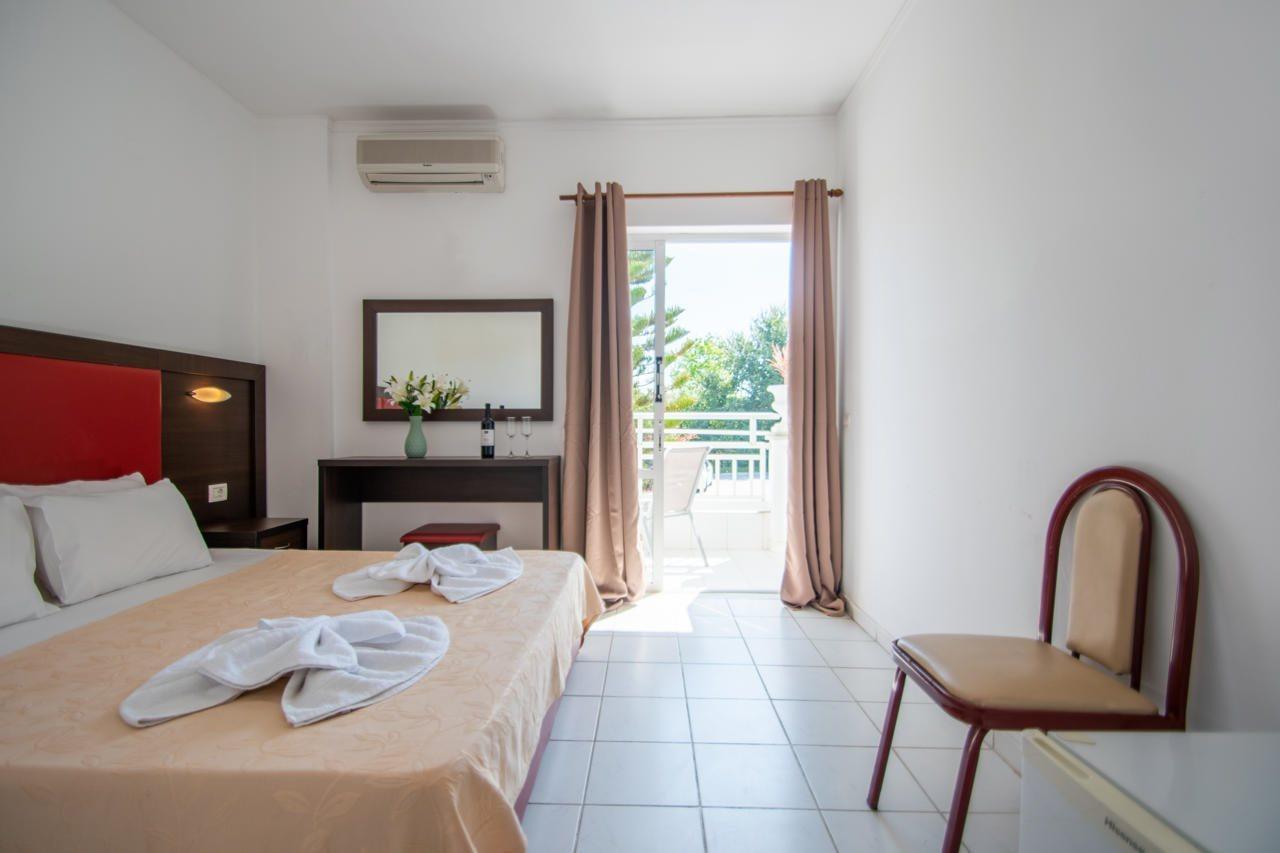 Ikaros (adults Only) Laganas
